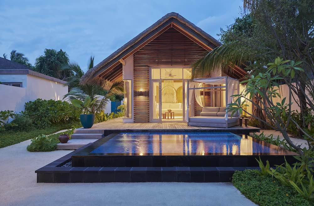 Sunrise Deluxe Beach Villa with Pool